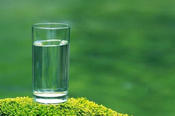 加湿器使用四种类型的水_宝马电子游戏娱乐